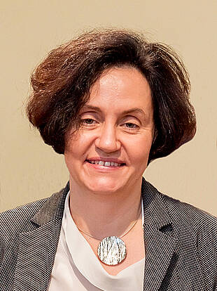 Dr. Sabine Lindquist Dr. Sabine Lindquist