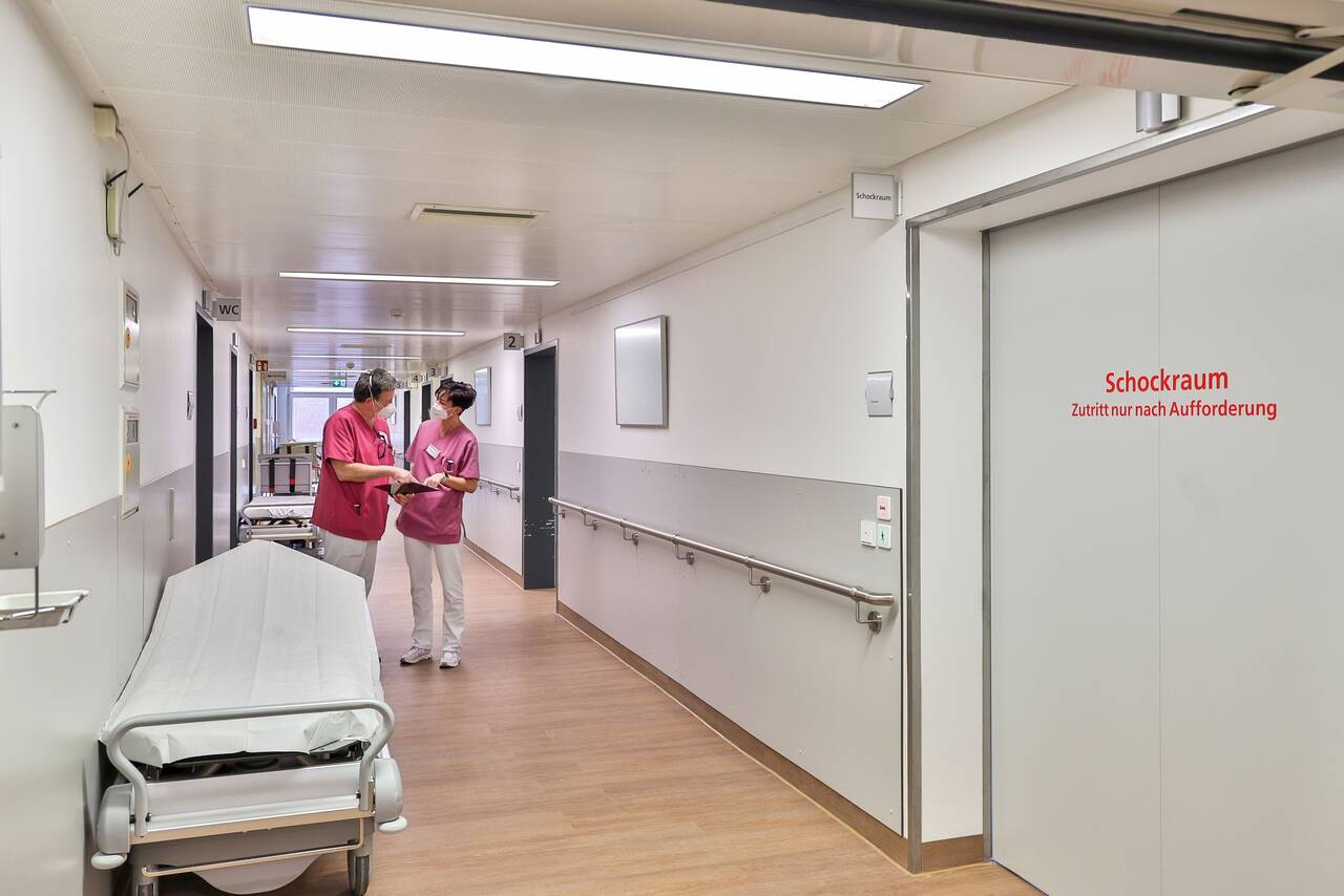 Neue Notaufnahme mit Schockraum: Seit Dezember 2022 können hier auch Arbeitsunfälle behandelt werden Modernisierte Notaufnahme der Pfeifferschen Stiftungen